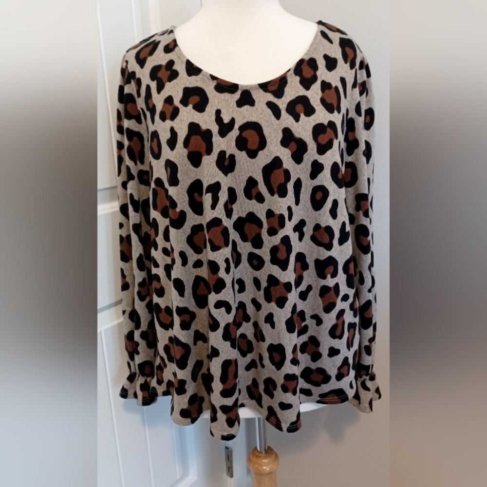 Perfect Peach Animal Print Sweater Sz XL